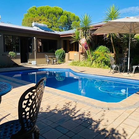 Greenleaf Guest Lodge Bloemfontein Buitenkant foto