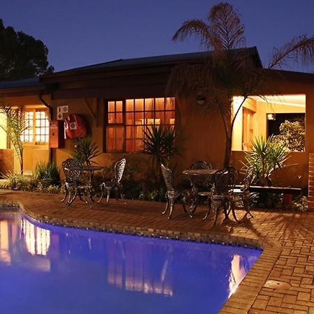 Greenleaf Guest Lodge Bloemfontein Buitenkant foto