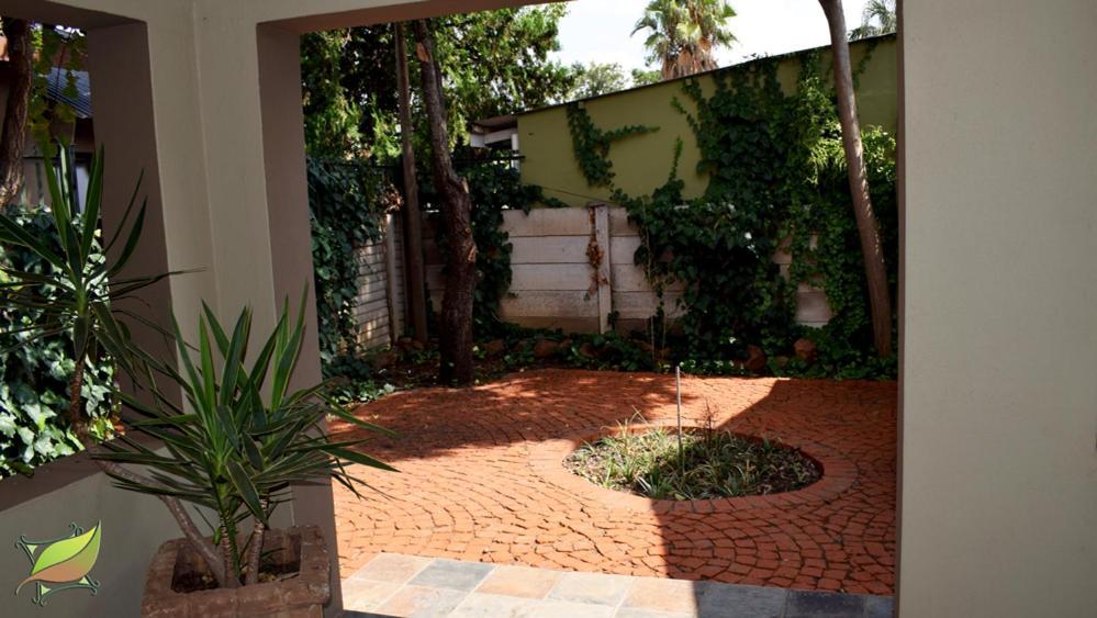 Greenleaf Guest Lodge Bloemfontein Buitenkant foto