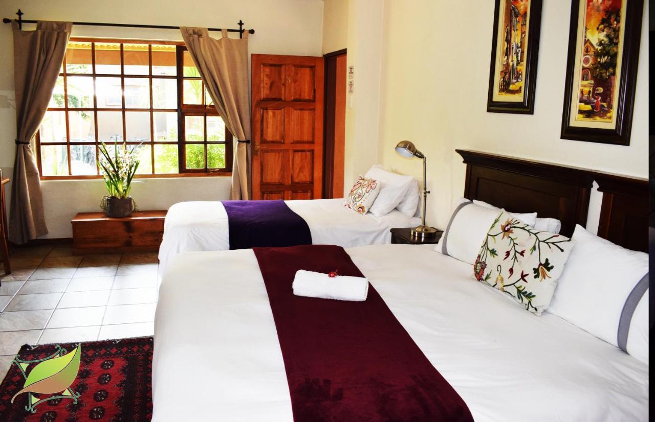 Greenleaf Guest Lodge Bloemfontein Buitenkant foto