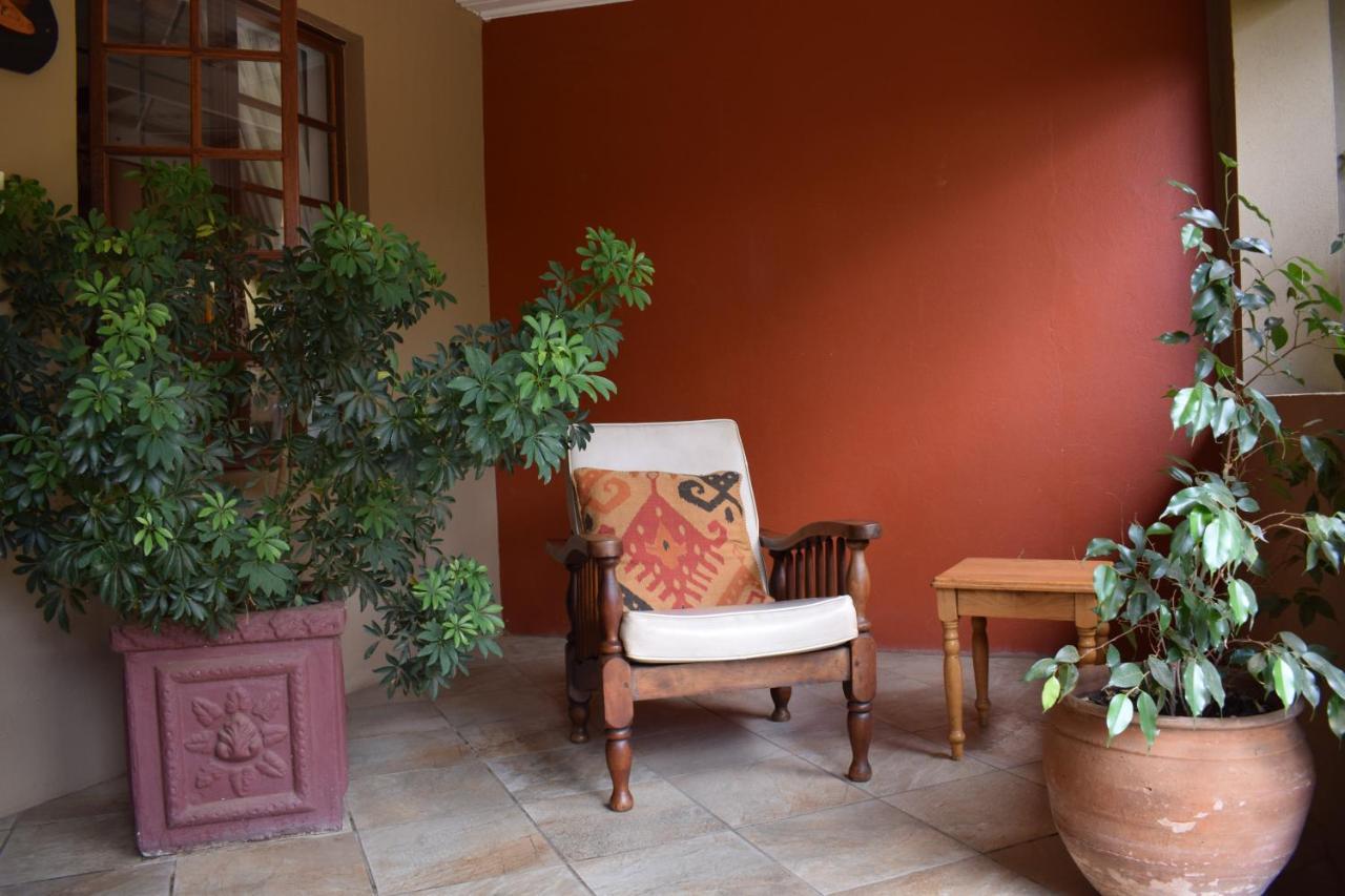 Greenleaf Guest Lodge Bloemfontein Buitenkant foto
