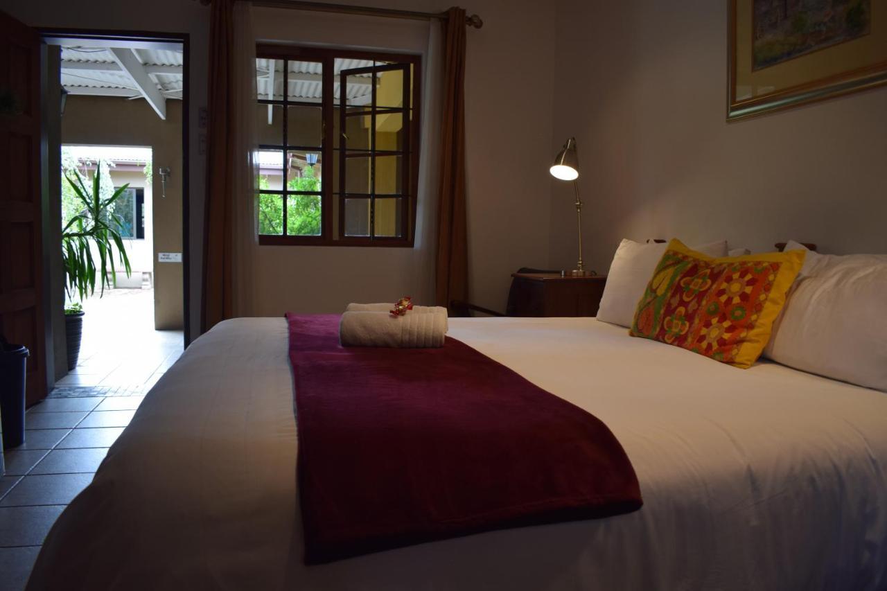Greenleaf Guest Lodge Bloemfontein Buitenkant foto