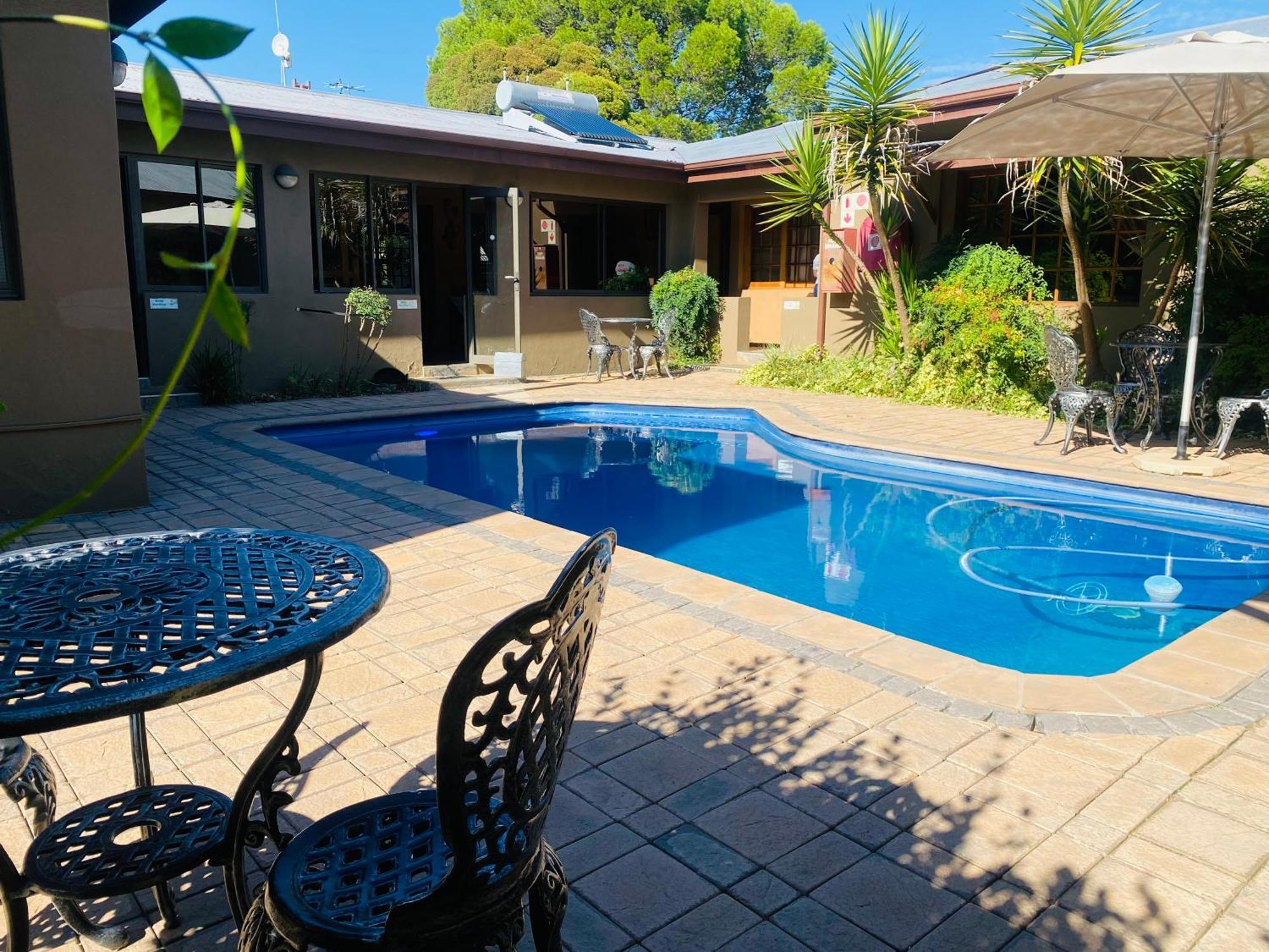 Greenleaf Guest Lodge Bloemfontein Buitenkant foto