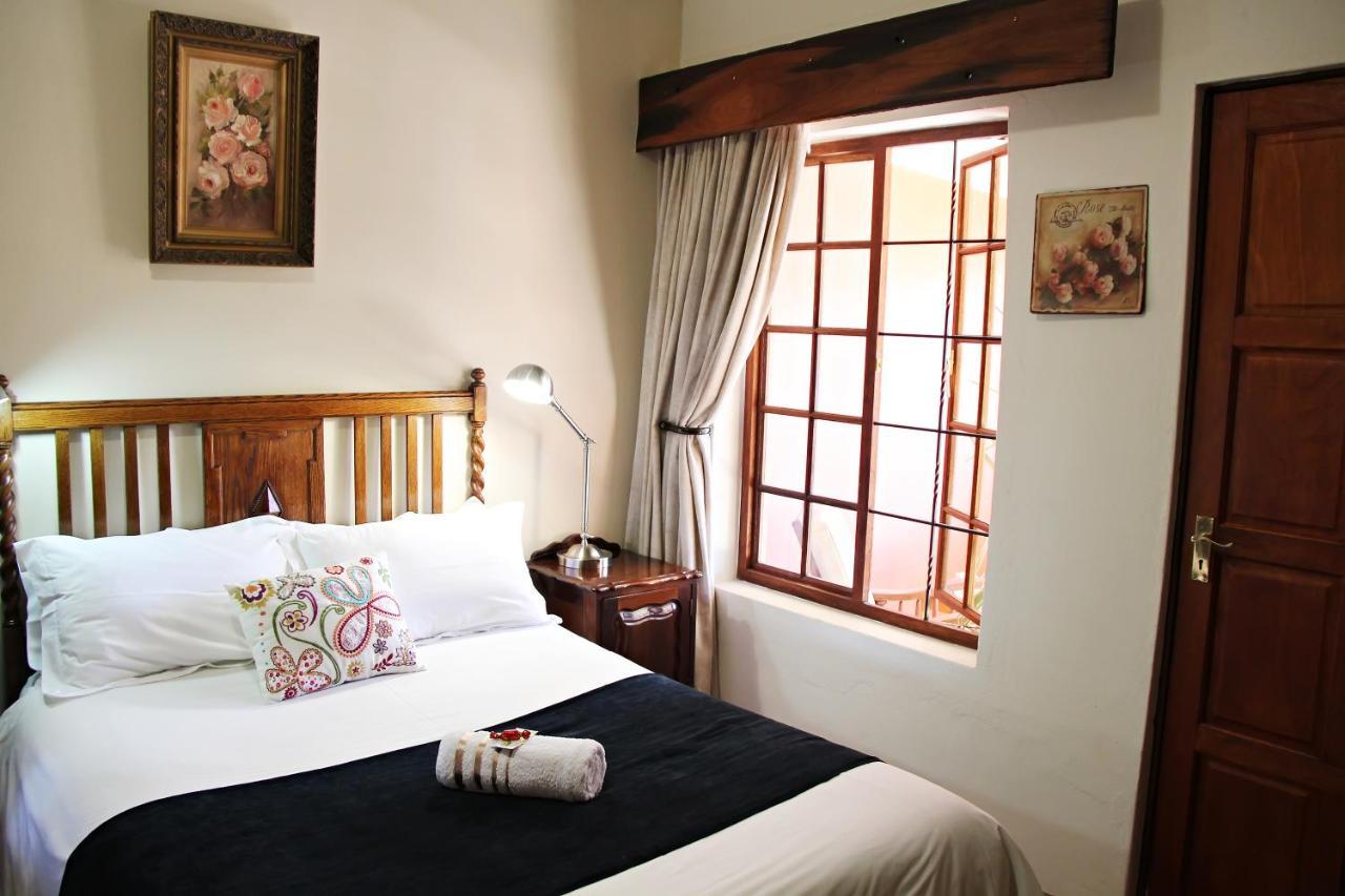 Greenleaf Guest Lodge Bloemfontein Buitenkant foto
